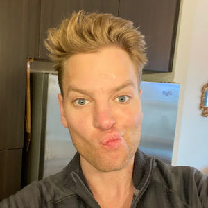 Meet your Posher, Chase